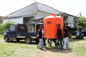 Perbandingan Tandon Air Plastik Dan Stainless Steel