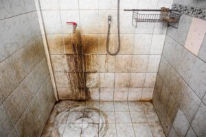 Cara Membersihkan Keramik Kamar Mandi Berkerak